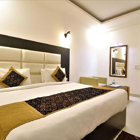 Aerocity Hotel Jindal Palace Delhi- A Well Hygiene Property"All Staff Vaccinated " New Delhi Exteriör bild