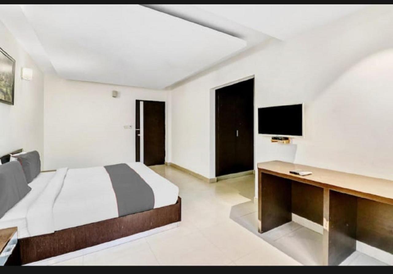 Aerocity Hotel Jindal Palace Delhi- A Well Hygiene Property"All Staff Vaccinated " New Delhi Exteriör bild
