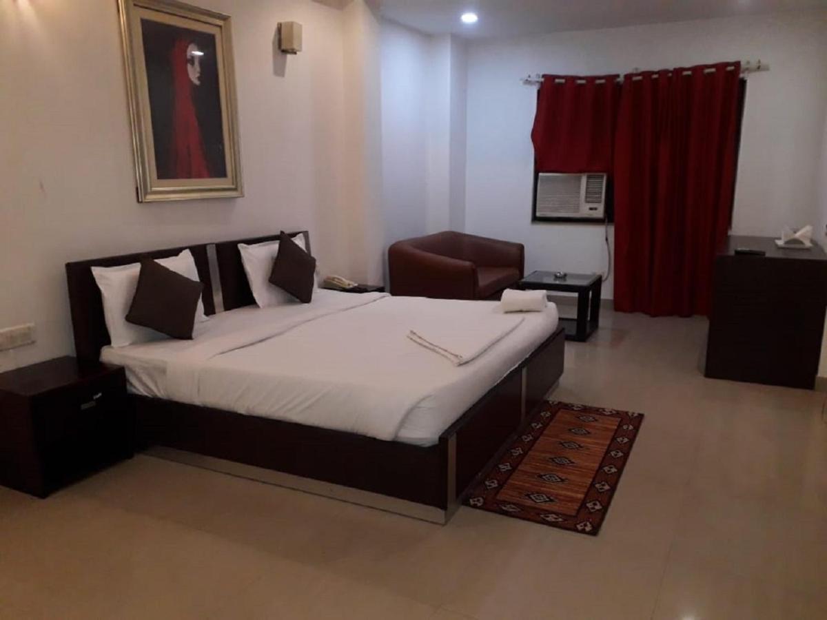 Aerocity Hotel Jindal Palace Delhi- A Well Hygiene Property"All Staff Vaccinated " New Delhi Exteriör bild
